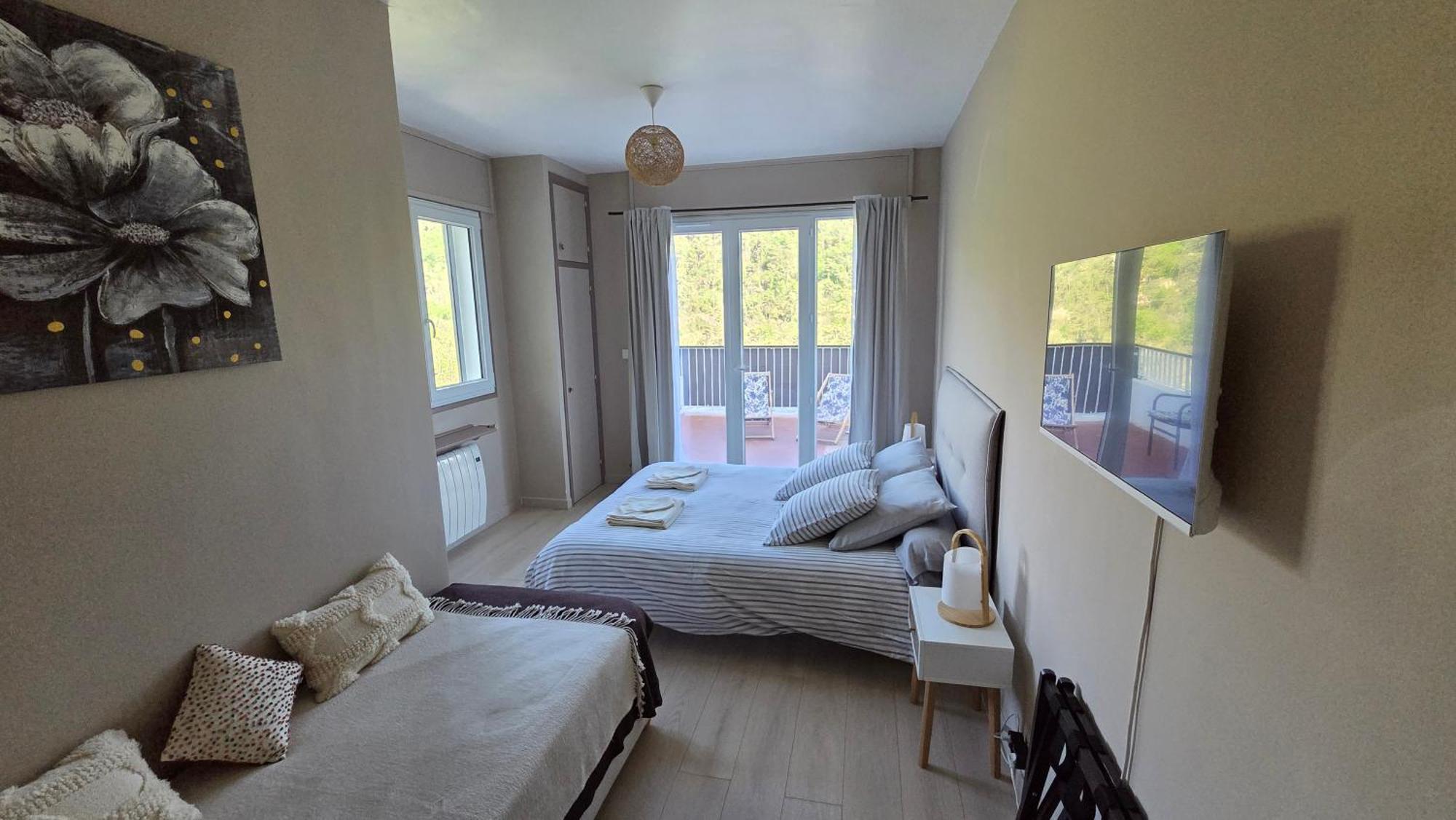 Le Domaine De La Feuilleraie Bed & Breakfast Coaraze ภายนอก รูปภาพ